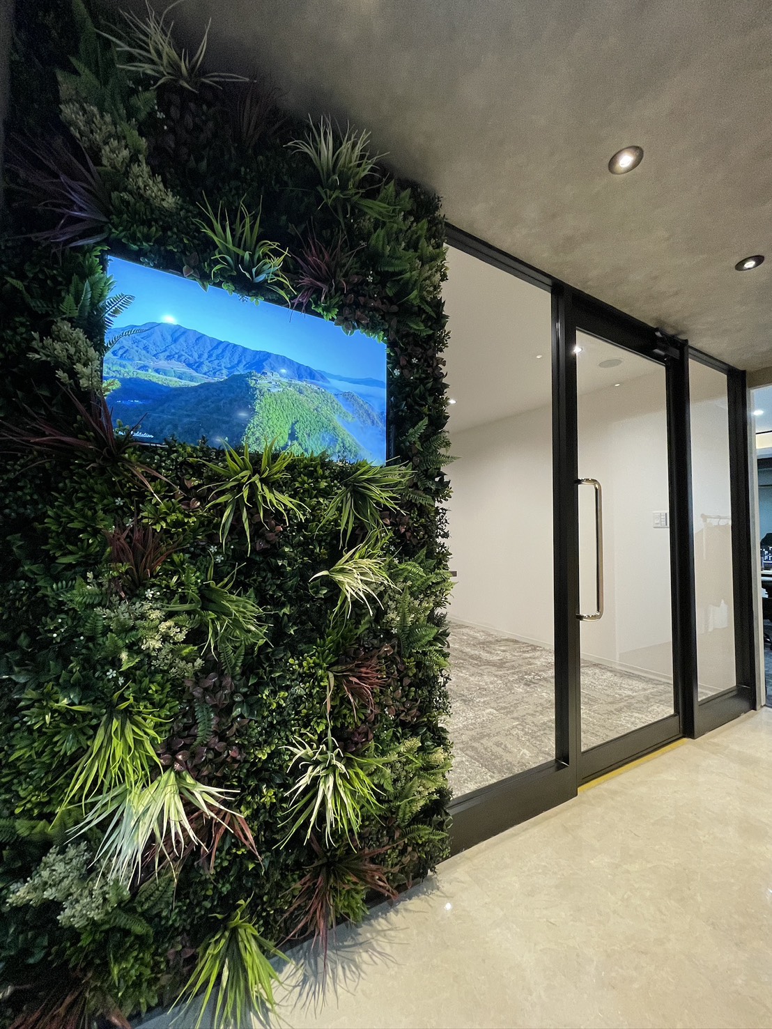 エントランス グリーンウォール